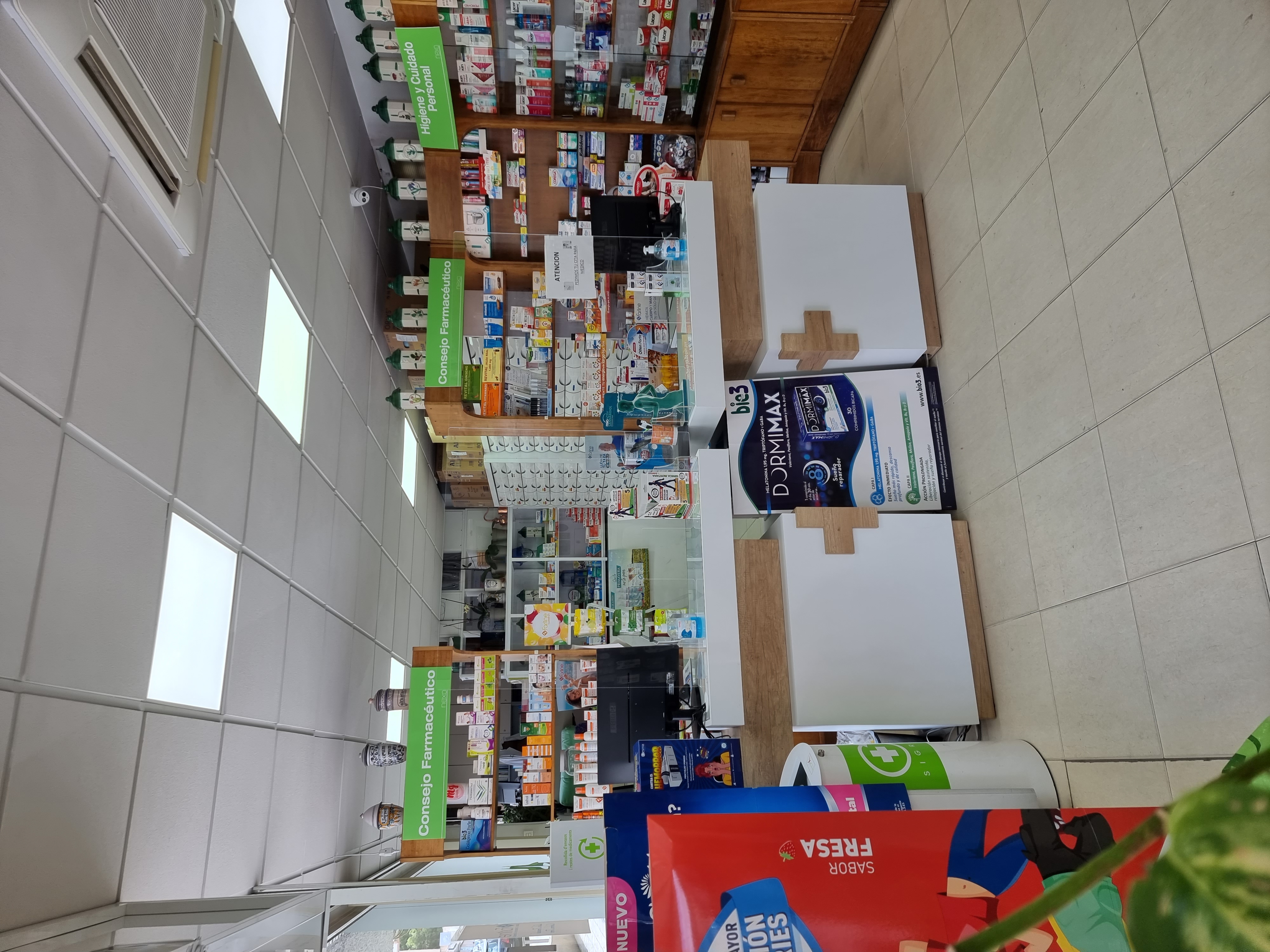 Farmacia Cabrera Torres Calle Periodista Francisco Bas Mingot 71 en Alicante 5